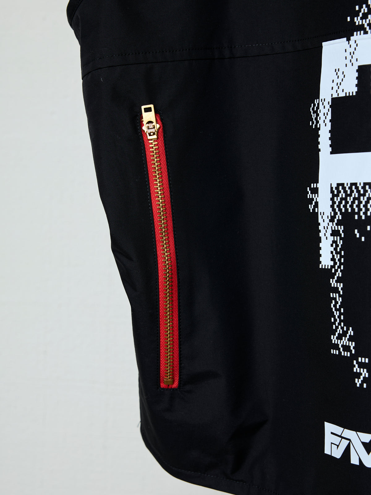 LESS DRAMA， MORE TECHNO.VEST_FVS×BS