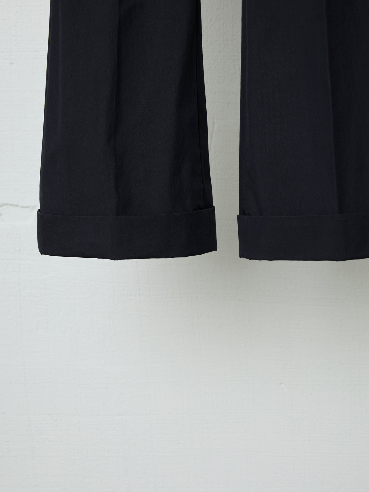 STEALTH MOFU? TAILORED SLACKS