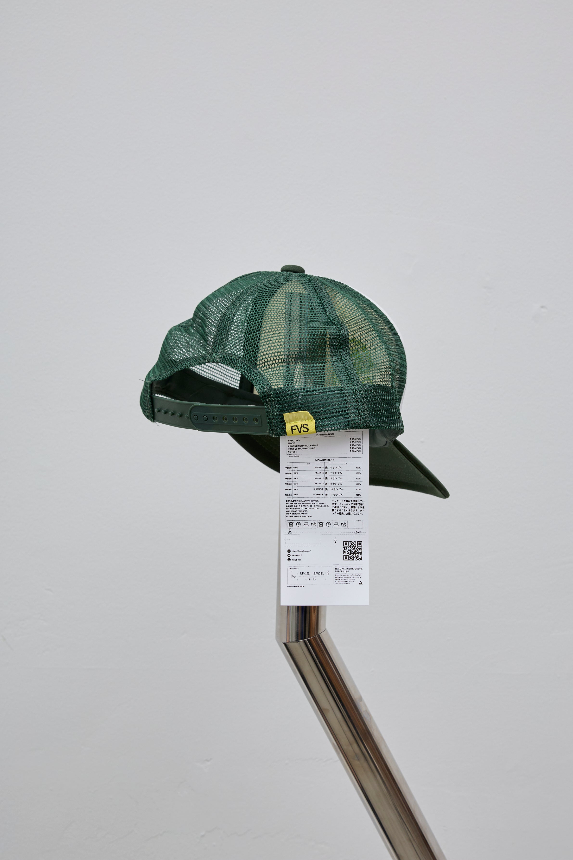 CHARACTER'S CAP BAD